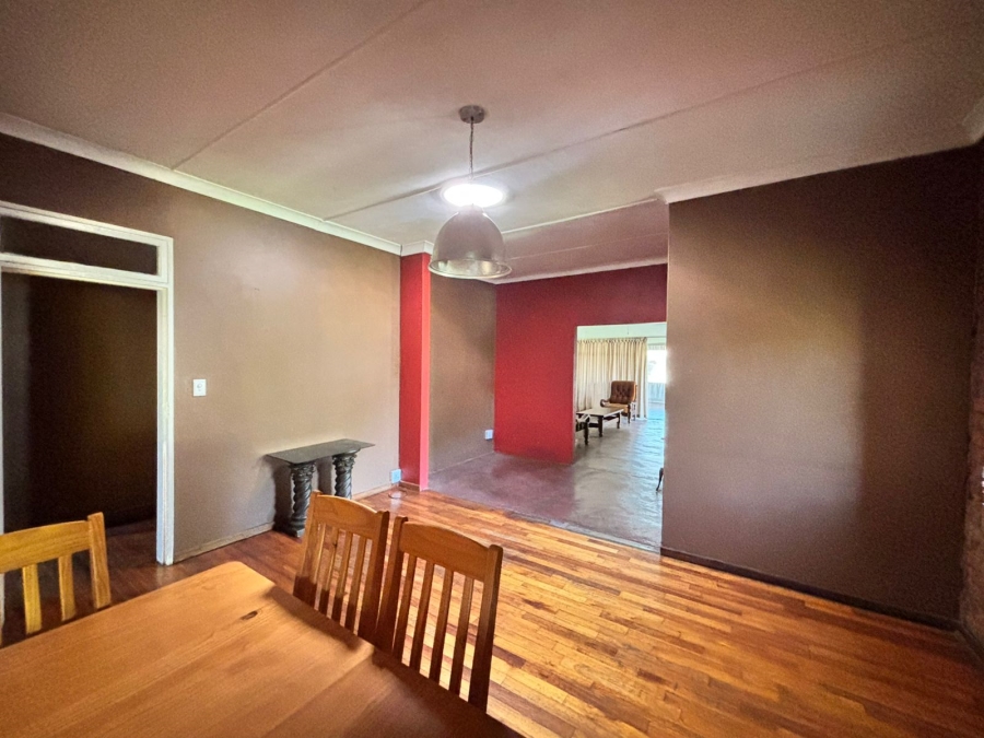 5 Bedroom Property for Sale in Parys Free State